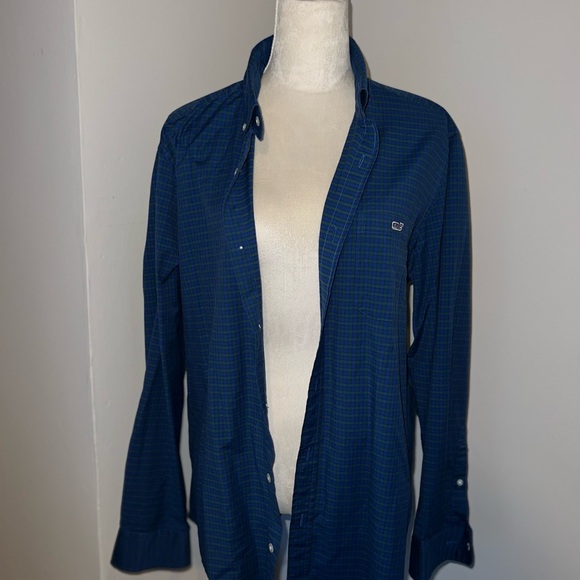 Button down - Picture 1 of 2